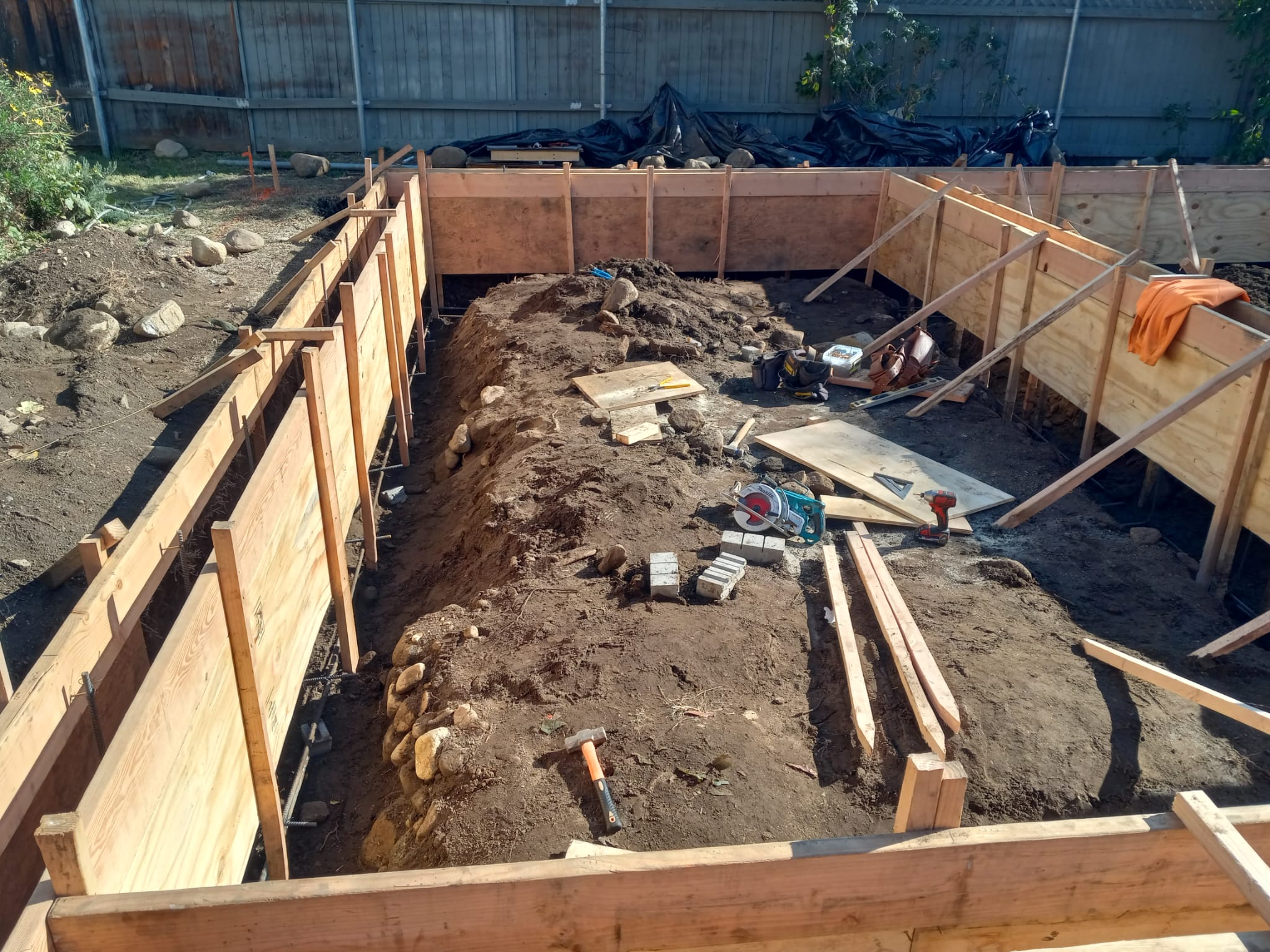 Tony Construction Image